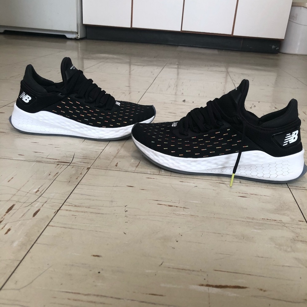 New Balance Lazr v2